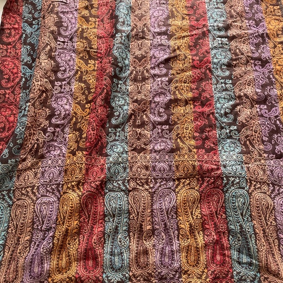 Rainbow colored pashmina - Picture 2 of 2